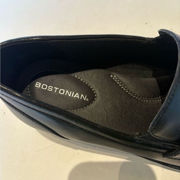 Bostonian Men\'s Classic Black Leather Loafers Dressy Size 10.5W main image 6